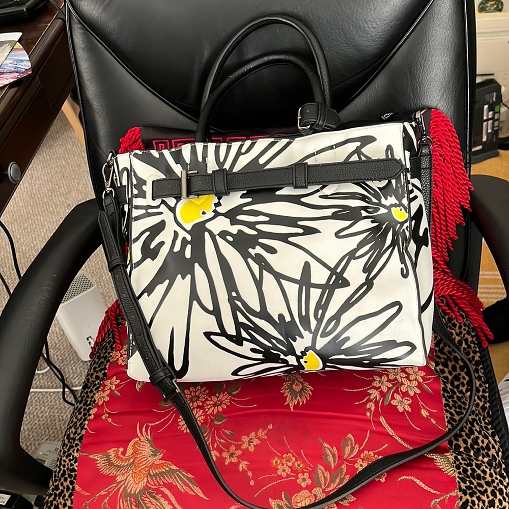 The ultimate tote bag by Reed!